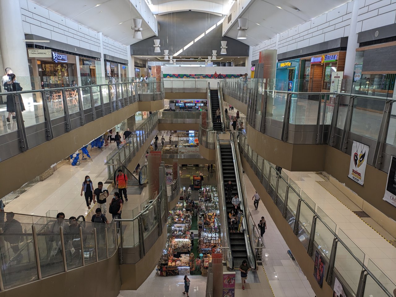 フィリピン留学 Cebu21 - Curious World Academy-SM City Cebu-19